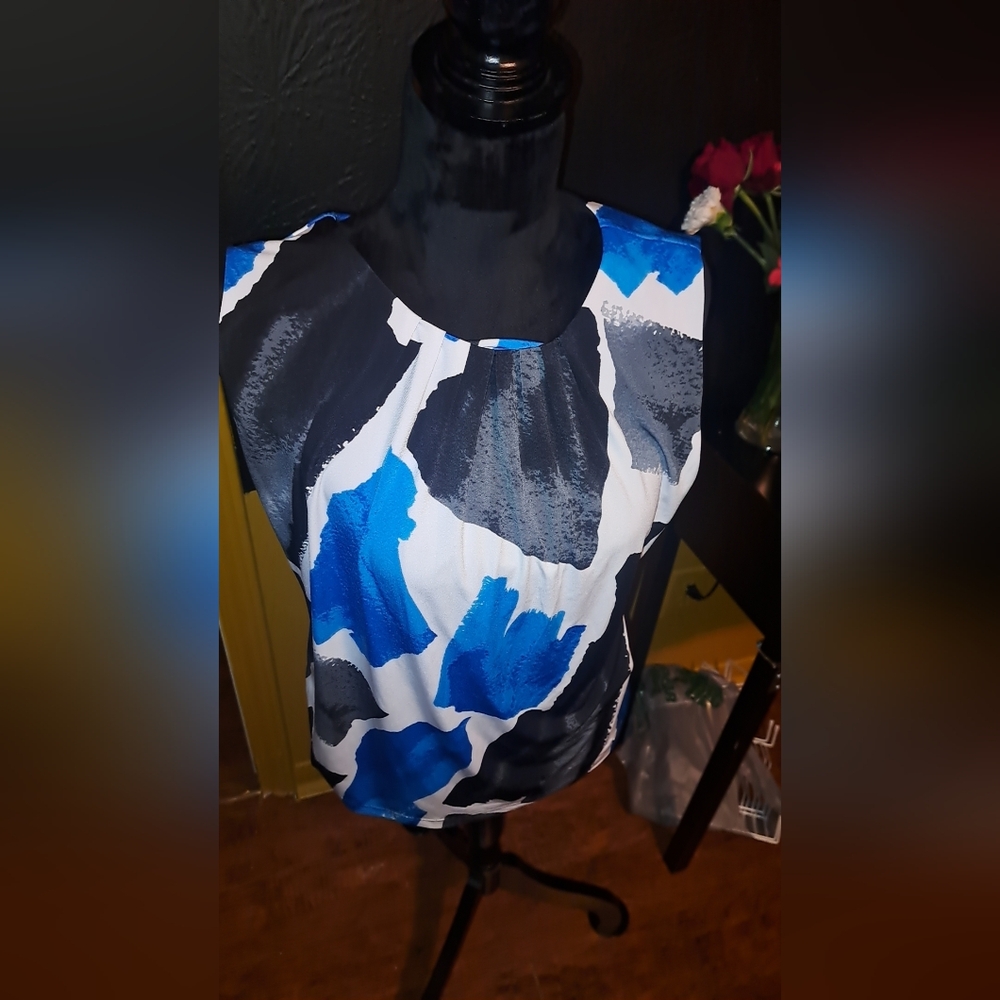 Calvin Klein  sleeveless shirt